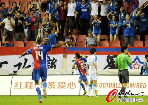 上海申花vs江蘇舜天 申花先拔頭籌