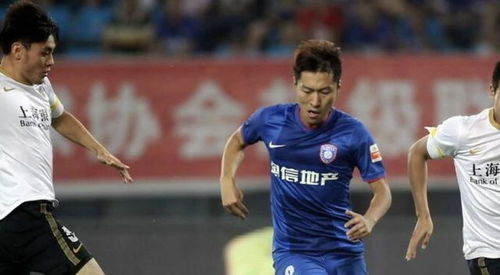 自律 吳曦穿國足戰袍訓練,經歷3次金主退出,下家去恒大