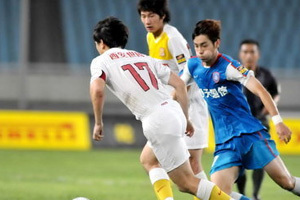 舜天新援頭槌破球荒 江蘇1-0力克陜西迎主場第2勝_國內(nèi)足球-中超_新浪競技風(fēng)暴_新浪網(wǎng)