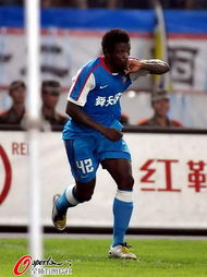 江蘇4 0青島 阿魯慶祝破門