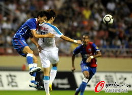 上海申花vs江蘇舜天 雙方爭頂頭球