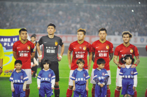 南京卓康少兒足球暑期夏令營招生啦!--南京晨報