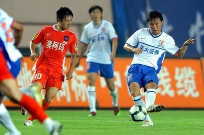 曾經高洪波最依賴之人 現兩年無球可踢淪落中甲