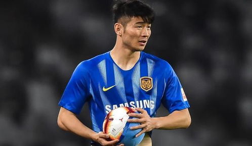 江蘇球迷要抵制蘇寧,當地媒體人卻發文嘲諷,冠軍球隊已一地雞毛